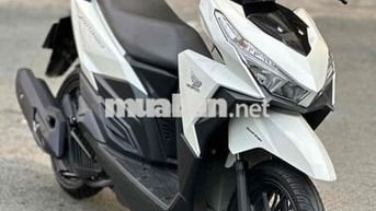 Bán Vario 150 Trắng Đen 2018