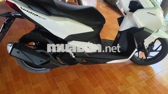 Xe còn rất mới chỉ tiếp anh chị có thiện chí mua