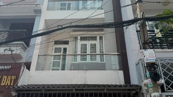 Cho thuê nhà riêng 3PN 4WC, 190m² tại Đường 8, Phường 11, Gò Vấp, Hồ C