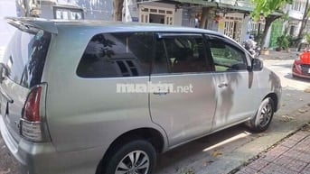 Toyota Innova 2011 G - 346737 km