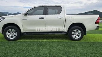 Bán Hilux 4×4 số tự động 2017