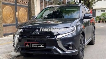 Mitsubishi Outlander 2024 Premium 2.0 CVT 11000 km
