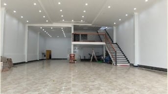 Cho thuê mặt bằng tầng 1 Đường Láng diện tích 350m chỉ 75tr/tháng 