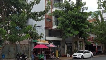 Cần bán nhà mặt tiền 31 Nguyễn Phúc Chu Phường 15 Quận Tân Bình