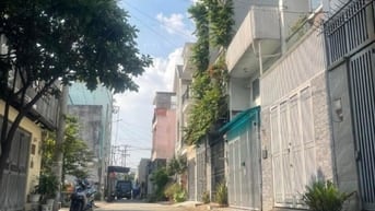 Bán Gấp Lô Đất Đường Xe Tải, DT 57m2 (4.5x13.6) Sổ hồng riêng, Thủ Đức