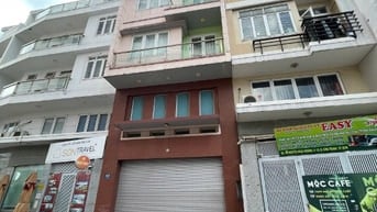 Cho thuê nguyên căn mặt tiền 2C Nguyễn Ngọc Phương. DT: 6 x14m, 5 tầng