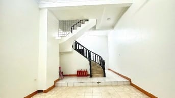 Cho thuê nguyên căn nhà 50m2 phố Hoàng Văn Thái, Thanh Xuân, 4 tầng