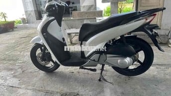 dư dùng sh150 đập thùng cuối2015,xe mới chát sm110