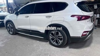 Hyundai Santa Fe 2019 2.2D Premium - 80000 km