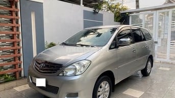 Toyota Innova 2.0V - 122000 km
