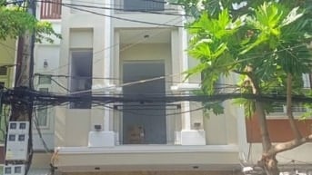 Cho thuê căn hộ dịch vụ tòa nhà mặt tiền 169 Ỷ Lan Nguyên Phi