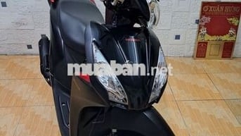 Xe Vision đen nhám 2018.