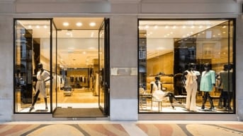 HOT! Cho thuê Showroom, thời trang,.. Phạm Ngọc Thạch mặt tiền 8m