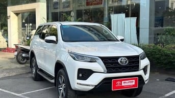 Fortuner máy dầu,tiết kiệm, xe hãng (GIÁ CÒN GIẢM)