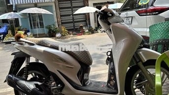 Xe tay ga. SH 125i 2025 màu trắng đen 98%