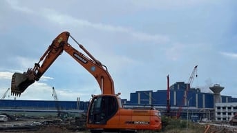 BÁN MÁY XÚC ĐÀO DOOSAN DX210; GIÁ 1.3 tỉ thương lượng