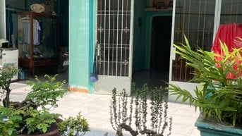 Bán nhà hẻm ô tô Nguyễn Văn Linh, p Bình Thuận, Q7. 137.9m,giá 130tr/m