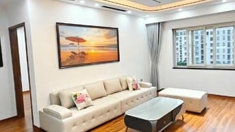 Bán căn hộ chung cư 120 m², 3 PN tòa D5A Trần Thái Tông, full nội thất