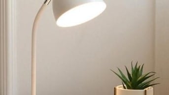 Đèn Học Thông Minh – Xu Hướng Cho Thế Hệ Vươn Mình
