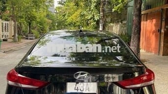 Hyundai Elantra 2017 2.0 AT - 120000 km