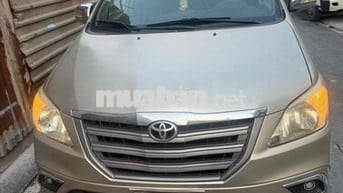 Toyota Innova 2014 2.0J - 130000 km