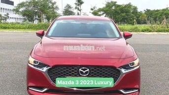 Mazda 3 2023 1.5L Luxury - 12000 km