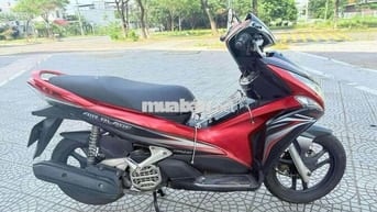 Mình cần bán xe Airblade đỏ đen 8tr5