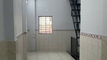 Nhà Cho Thuê : hẻm 678 Lạc Long Quân - P.10 - Q.Tân Bình
