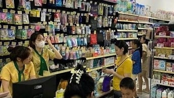 Tuyển nhân viên bán hàng,đóng gói và tạp vụ kho