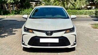 TOYORA ALTIS 2022 1.8 V - 68000 km