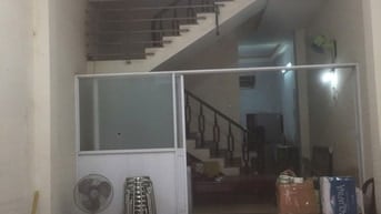 Cần cho thuê nhà đường 232 cao lỗ đường 14m dt: 4x14m, 3 lầu st