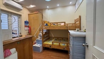 Bán CHCC thang máy, DT 50m2, tầng trung ngõ 84 Ngọc Khánh, cạnh đài TH