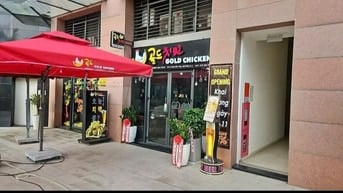 GÀ RÁN GOLD CHICKEN AN PHÚ – QUẬN 2 (CŨ) TUYỂN PHỤ BẾP VÀ GIAO HÀNG