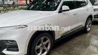 VinFast Lux SA2.0 2019 Plus 2.0 AT - 120000 km