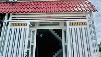 Nhà góc 2 MT,tiện kinh doanh cần tìm chủ mới DT: 4x10, 2pn, giá 625tr 