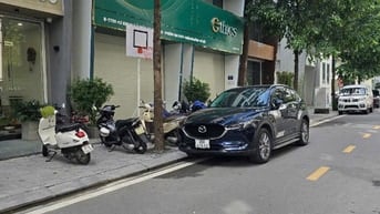 Bán nhà 7 tầng mặt phố Lò Đúc, 80m, có thang máy, vỉa hè, thông sàn
