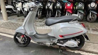 Vespa Piaggio xám, có hỗ trợ trả góp