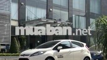 Ford Fiesta 2012 1.6 AT Hatchback - 130000 km