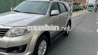 Toyota Fortuner 2013 2.7V mới xuất sắc giá cực rẻ