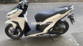 Xe 9 chủ đang chạy