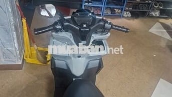 Cần bán xe vario 160 nguyên zin chính chủ.đki 2024