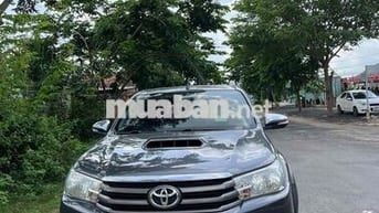 Toyota Hilux 2015 2.4E 4x2 MT - 140000 km