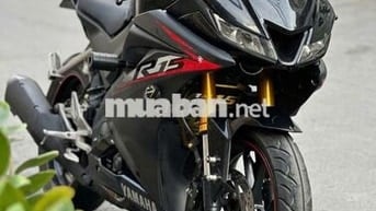 Moto Yamaha R15-VVA 155 V3