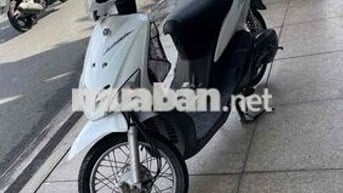 Mi o nhỏ màu trắng xe đẹp chưa rớt đầu biển 66