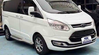 FORD TOURNEO TITANIUM 2021 XE ĐẸP PHỤ KIỆN NHIỀU