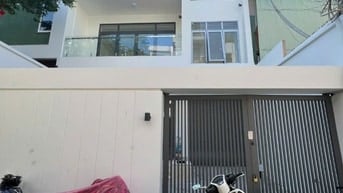 Biệt thự đẹp mà rẻ chỉ có mỗi căn này, 8x20 3 tầng thang máy chỉ 33 tỉ