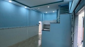 Bán nhà Phạm Thế Hiển, phường Bình Đông. 4m x 8m, có lối thoát hiểm