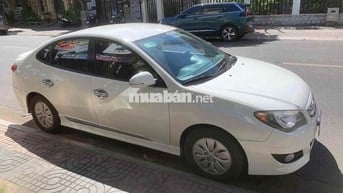 Hyundai Avante 2011 1.6 MT - 100000 km