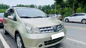Nissan Grand livina 2010 1.8 AT