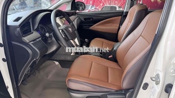 Toyota Innova 2021 2.0E - 82000 km